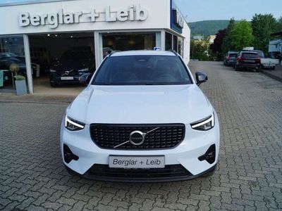 gebraucht Volvo XC40 B3 Benzin 2WD Plus Dark DKG/AHK/ACC/Connect