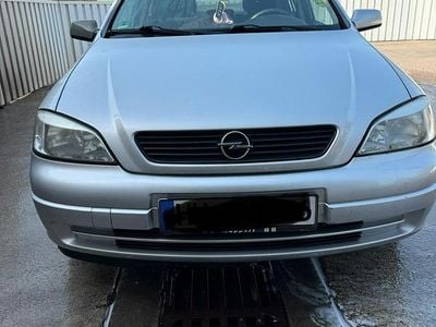 Usata Opel Astra 101 CV (74 kW) 2000 Argento Berlina