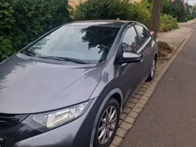 Gebraucht Honda Civic Comfort 99 PS (72 kW) 2012 Grau Limousine