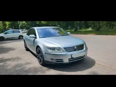 Gebraucht VW Phaeton 240 PS (176 kW) 2009 Grau Limousine
