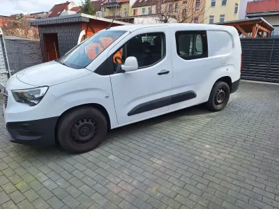 Gebraucht Opel Combo 102 PS (75 kW) 2019 Weiß Van / Kleinbus