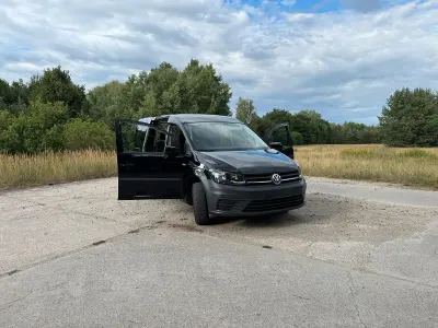 Gebraucht VW Caddy 100 PS (73 kW) 2015 Schwarz Van / Kleinbus