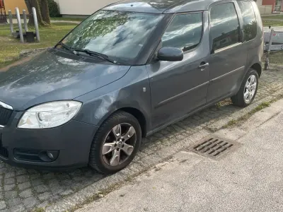 Gebraucht Skoda Roomster 85 PS (62 kW) 2009 Grau Van / Kleinbus