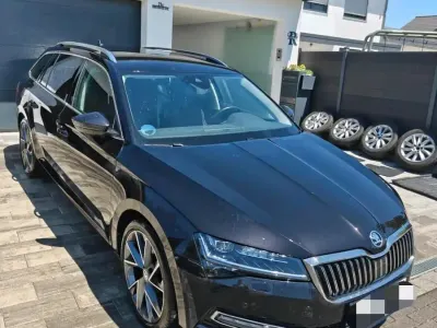 Gebraucht Skoda Superb Style 272 PS (200 kW) 2019 Schwarz Kombi