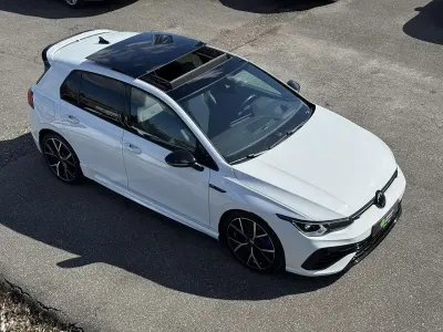 Gebraucht VW Golf VIII R 333 PS (244 kW) 2023 Pure white Limousine