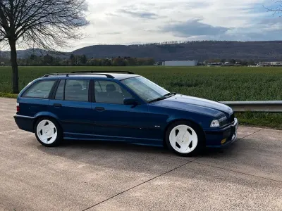 Gebraucht BMW 323 M Sport 170 PS (125 kW) 1998 Blau Kombi