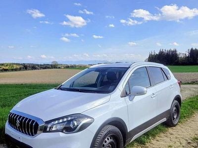 Usado Suzuki SX4 Comfort 140 HP (102 kW) 2018 Sedan
