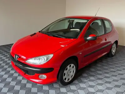 Gebraucht Peugeot 206 75 PS (55 kW) 2006 Rot Kleinwagen