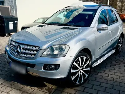 Gebraucht Mercedes ML420 306 PS (225 kW) 2009 Silber SUV