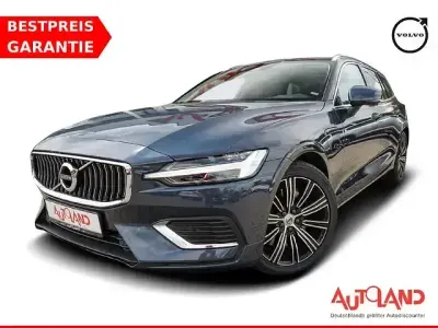 Gebraucht Volvo V60 Inscription 341 PS (250 kW) 2021 Blau Kombi