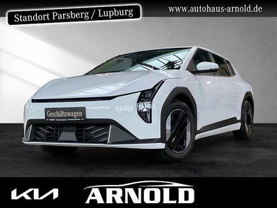 Weiß (carraraweiß) Neu 2025 Kia EV4 Air Kleinwagen | 33.300 € (Superpreis)