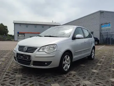 Gebraucht VW Polo Sportline 75 PS (55 kW) 2006 Silber Kleinwagen