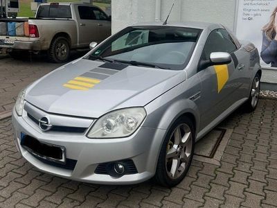 Gebraucht Opel Tigra 125 PS (91 kW) 2006 Silber Cabrio