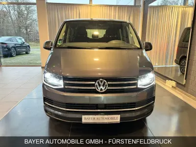 Gebraucht VW Multivan Highline 150 PS (110 kW) 2019 Grau Van / Kleinbus