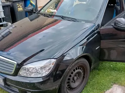 Gebraucht Mercedes 180 156 PS (114 kW) 2010 Schwarz Limousine