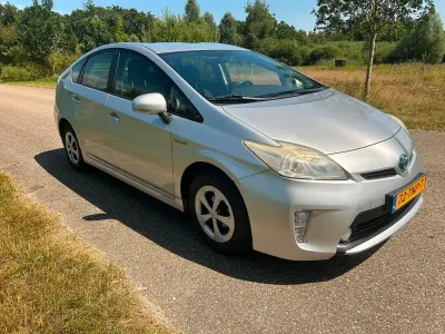 Gebraucht Toyota Prius Comfort 99 PS (72 kW) 2012 Grau Limousine