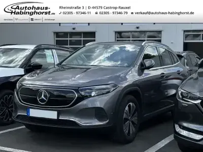 Gebraucht Mercedes EQA250 Progressive 139 kW (190 PS) 2023 Mountaingrau metallic SUV