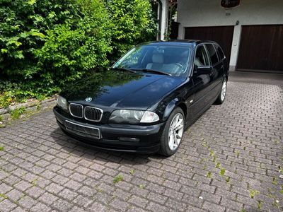 BMW 325