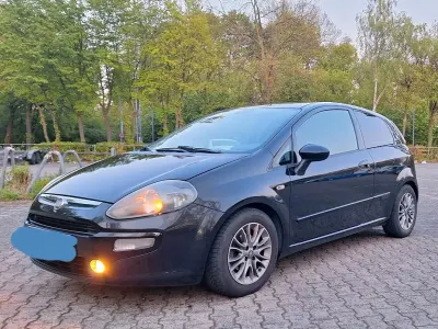 Gebraucht Fiat Grande Punto 75 PS (55 kW) 2011 Blau Kleinwagen