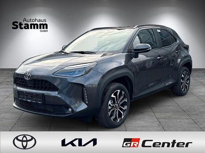 Neu Toyota Yaris Cross 131 PS (96 kW) 2026 Grau SUV