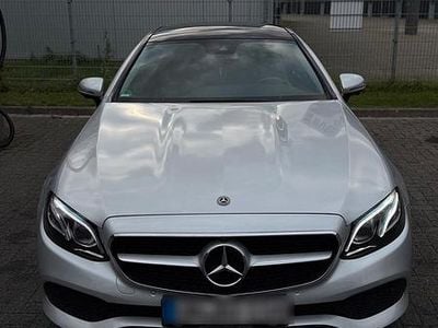 Mercedes E200