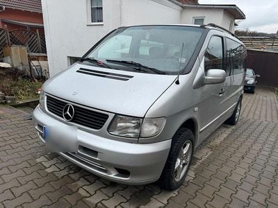 Gebraucht Mercedes V230 98 PS (72 kW) 1998 Silber Van / Kleinbus