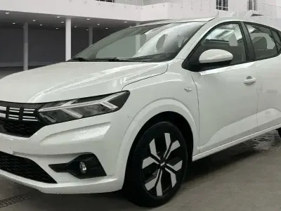 Usata Dacia Sandero 91 CV (66 kW) 2025 Bianco Berlina