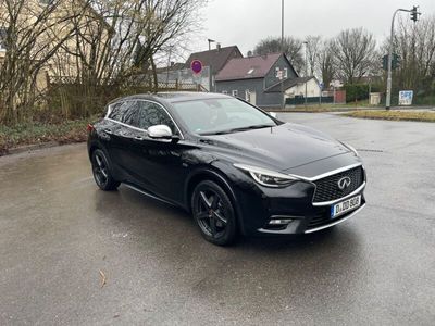 gebraucht Infiniti Q30 2.2d DCT AWD Premium Premium