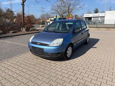 Gebraucht Ford Fiesta 60 PS (44 kW) 2002 Blau Kleinwagen