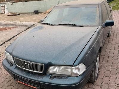 Grün Gebraucht 1998 Volvo S70 Limousine | 3.500 €
