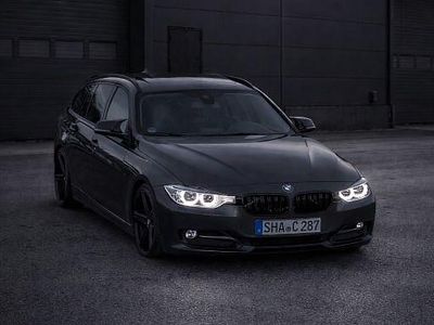 Gebraucht BMW 320 Sport Line 184 PS (135 kW) 2013 Schwarz Kombi