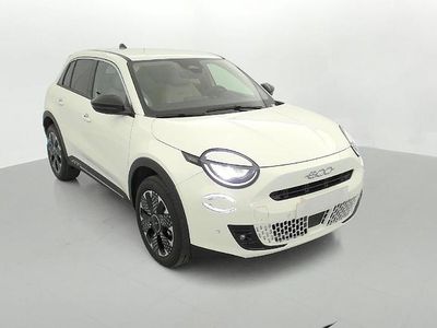 Neu Fiat 600 136 PS (100 kW) 2025 Blanc gelato SUV