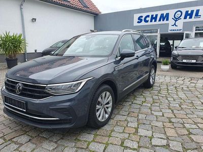 Gebraucht VW Tiguan Life 150 PS (110 kW) 2022 Grau SUV