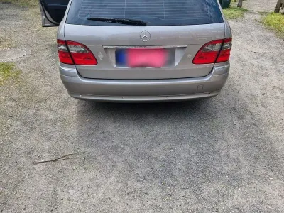 Gebraucht Mercedes E220 Avantgarde 170 PS (125 kW) 2007 Limousine