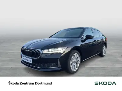 Używany Skoda Superb Selection 193 KM (141 kW) 2025 Szary Kombi