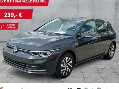 Gebraucht VW Golf VIII Move 110 PS (80 kW) 2024 Grau Limousine