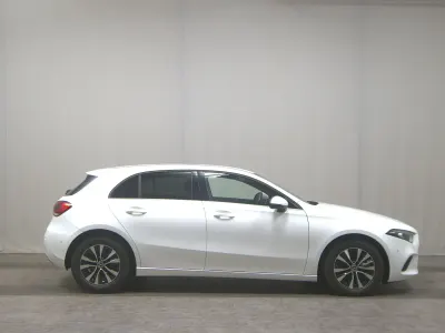 Gebraucht Mercedes A180 Style 116 PS (85 kW) 2022 Weiß Limousine
