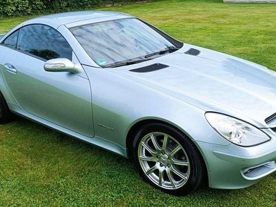 Silber Gebraucht 2025 Mercedes SLK200 Cabrio | 9.999 €