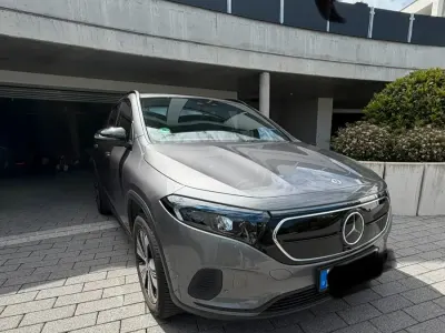 Gebraucht Mercedes EQA300 167 kW (228 PS) 2023 Grau SUV