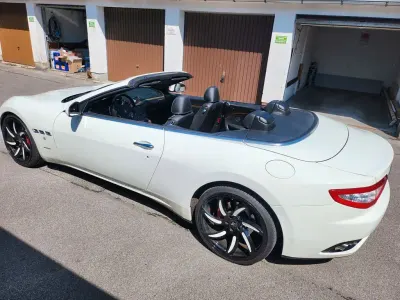 Usata Maserati GranCabrio 450 CV (330 kW) 2011 Bianco Cabrio