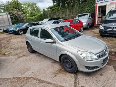 Usata Opel Astra 116 CV (85 kW) 2007 Argento Berlina
