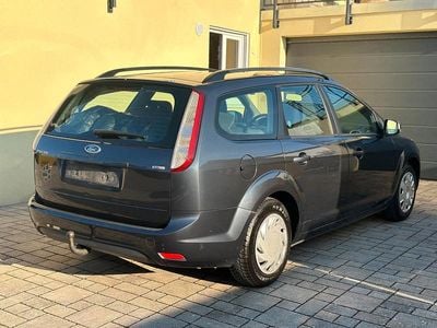 Gebraucht Ford Focus 108 PS (79 kW) 2009 Grau Kombi