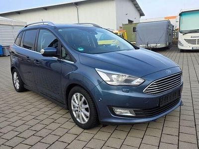 Blau Gebraucht 2019 Ford Grand C-Max Titanium Van / Kleinbus | 12.990 € (Fairer Preis)