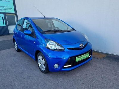 Gebraucht Toyota Aygo Connect Style 68 PS (50 kW) 2013 Blau Kleinwagen
