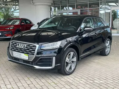Gebraucht Audi Q2 Sport 150 PS (110 kW) 2017 Mythosschwarz SUV