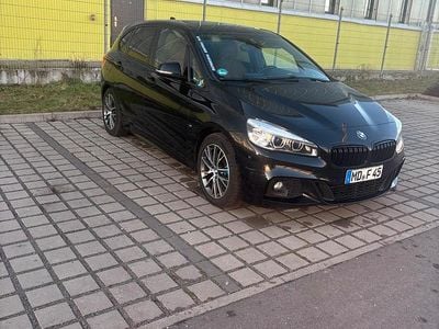 Schwarz Gebraucht 2015 BMW 220 Active Tourer Van / Kleinbus | 9.500 €