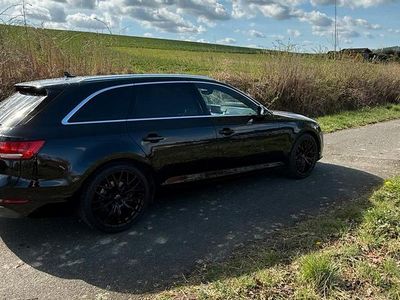 Gebraucht Audi A4 Sport 218 PS (160 kW) 2016 Schwarz Kombi