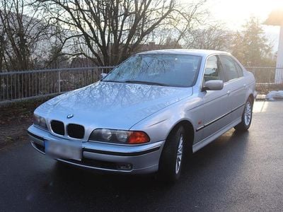 Silber Gebraucht 1998 BMW 520 Limousine | 7.499 €