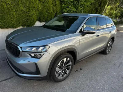 Neu Skoda Kodiaq Selection 193 PS (141 kW) 2026 Smokey diamond silver SUV