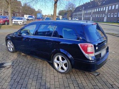 Second-hand Opel Astra 105 CP (77 kW) 2008 Negru Break